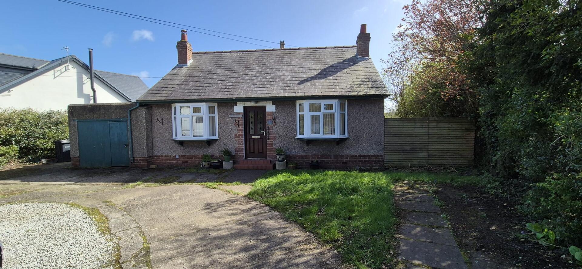 Liverpool Road, Neston